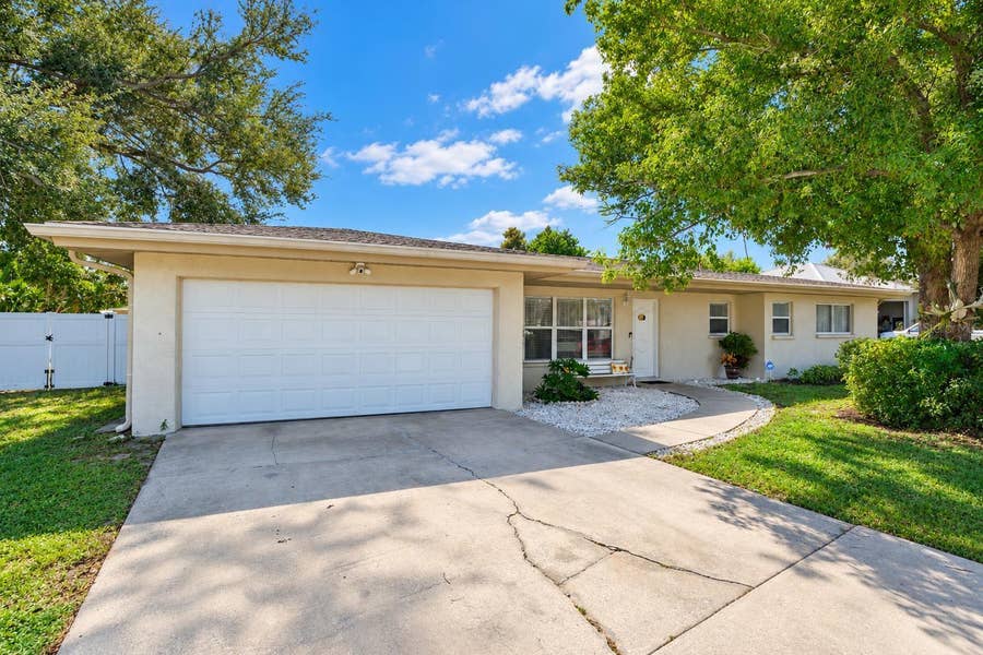Property photo for 2334 MAJESTIC WAY, Sarasota, FL