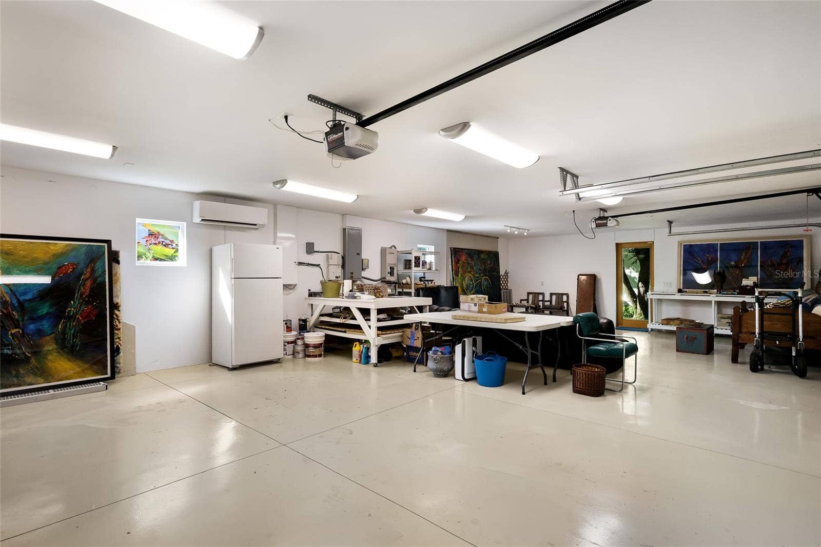 A/C'd 4 Car Garage