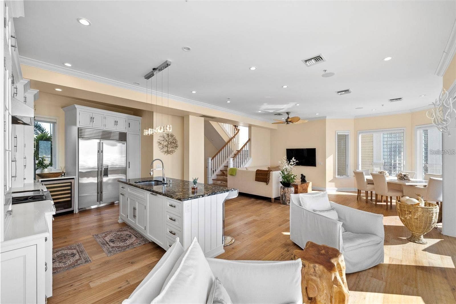 3740 BAYOU LOUISE LANE, Sarasota, FL 34242 3740 BAYOU LOUISE LANE, Sarasota, FL 34242