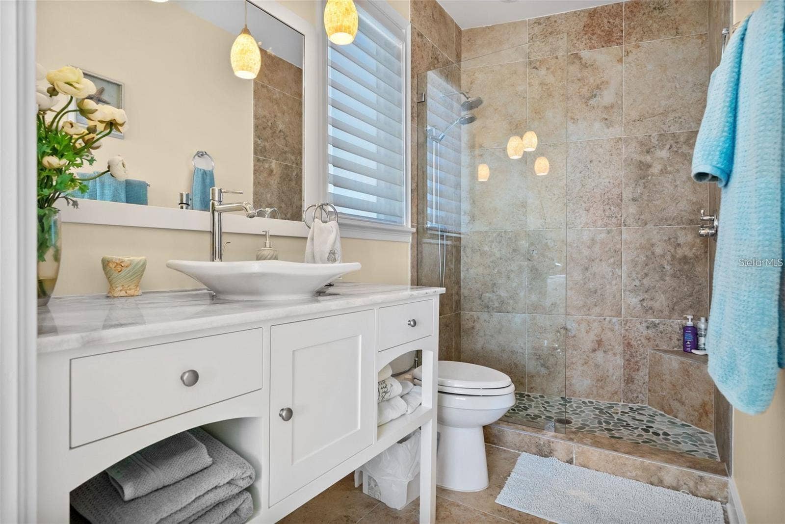 3740 BAYOU LOUISE LANE, Sarasota, FL 34242 3740 BAYOU LOUISE LANE, Sarasota, FL 34242