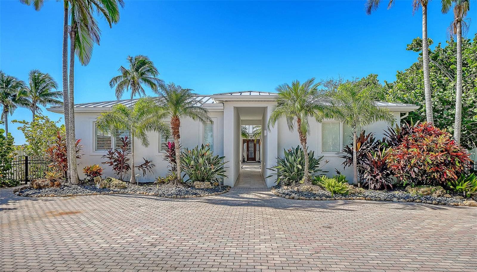 6061 GULF OF MEXICO DRIVE, Longboat Key, FL 34228