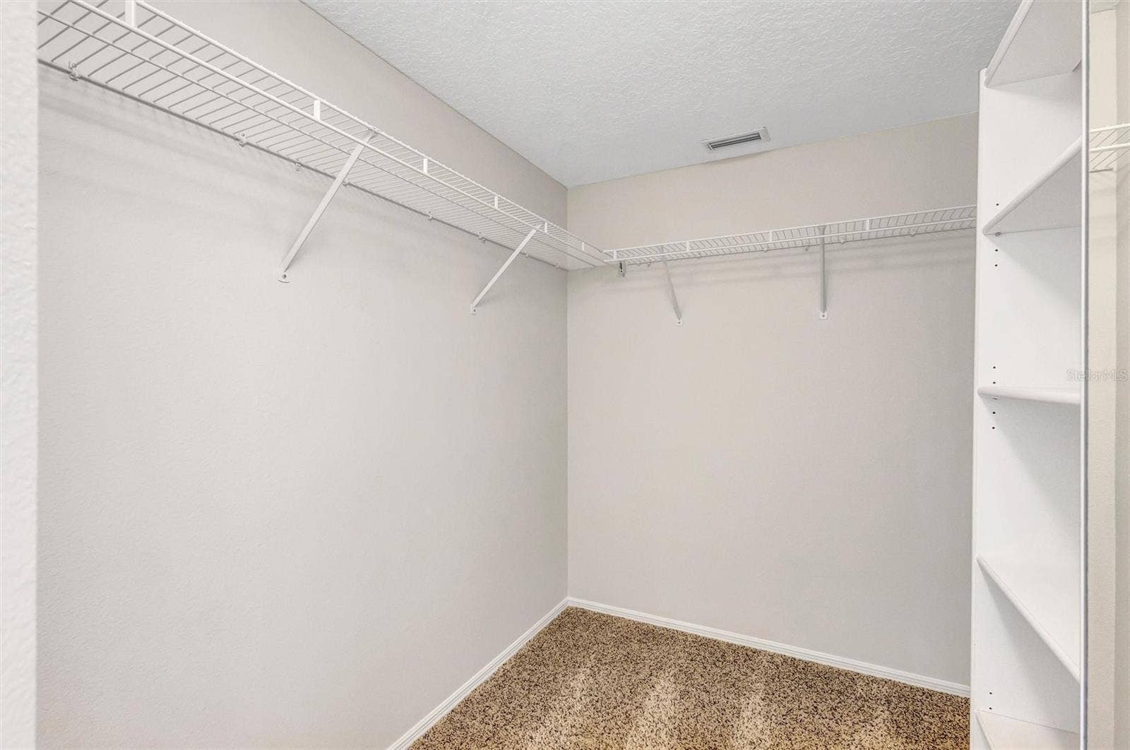 5430 FAIR OAKS STREET, #5430, Bradenton, FL 34203 Primary Walk-in