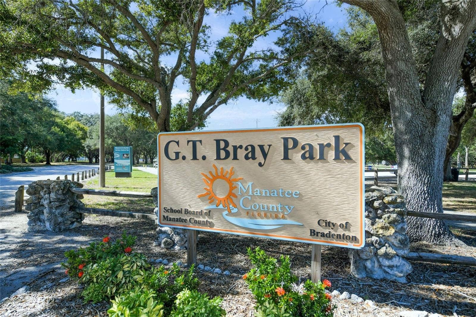 1614 30TH STREET W, Bradenton, FL 34205