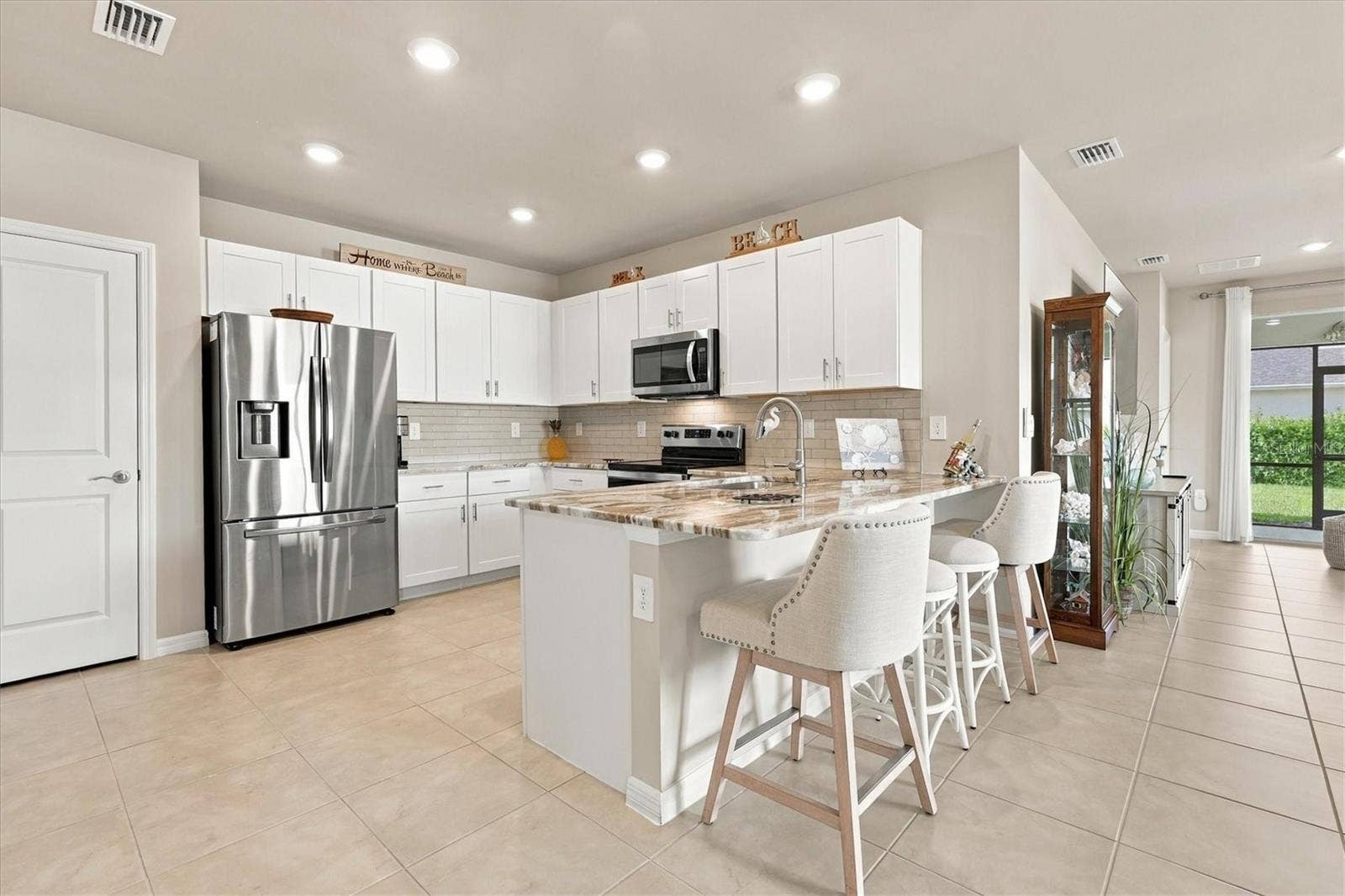 1468 REMINGTON TRACE DRIVE, Port Charlotte, FL 33953 Kitchen and Breakfast Bar