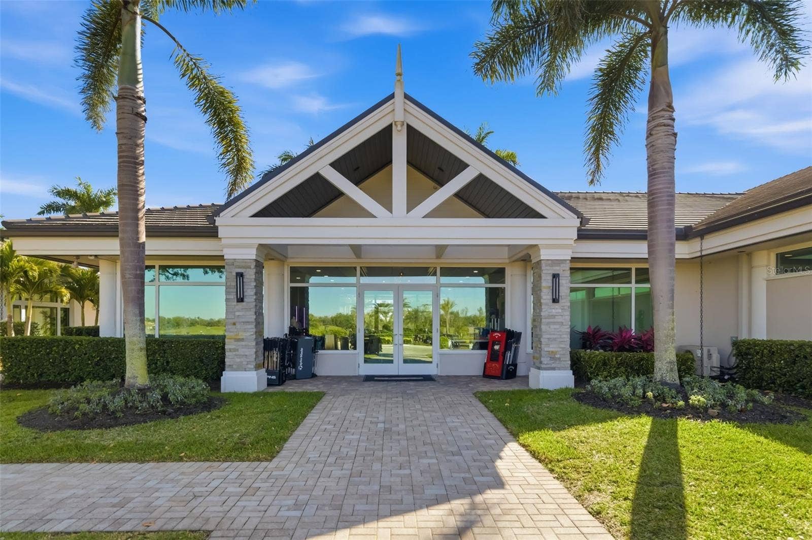 3321 CHARLES MACDONALD DRIVE, Sarasota, FL 34240 3321 CHARLES MACDONALD DRIVE, Sarasota, FL 34240