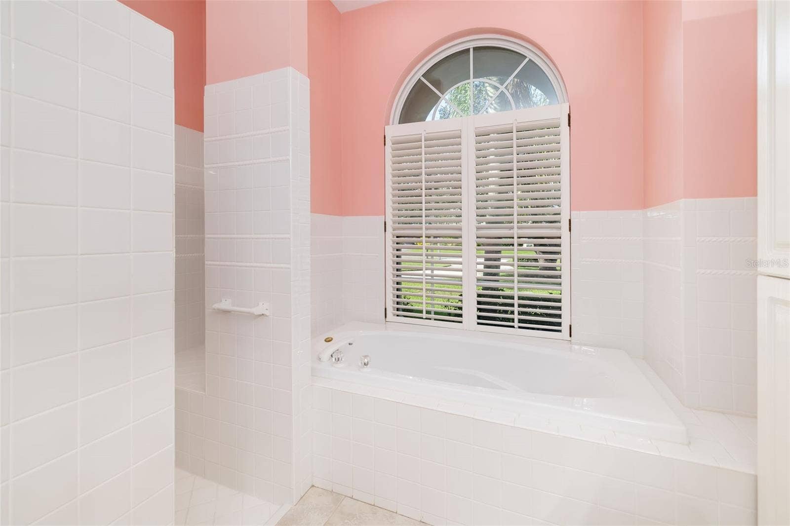 3321 CHARLES MACDONALD DRIVE, Sarasota, FL 34240 3321 CHARLES MACDONALD DRIVE, Sarasota, FL 34240