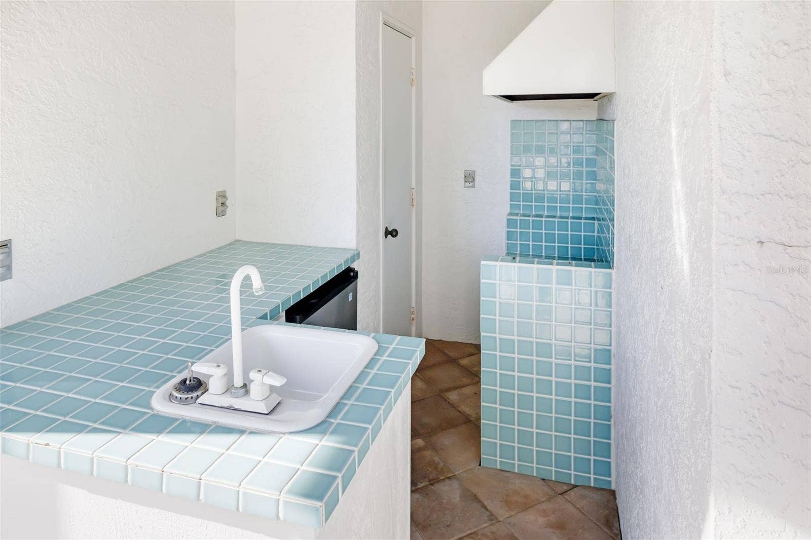 3321 CHARLES MACDONALD DRIVE, Sarasota, FL 34240 3321 CHARLES MACDONALD DRIVE, Sarasota, FL 34240