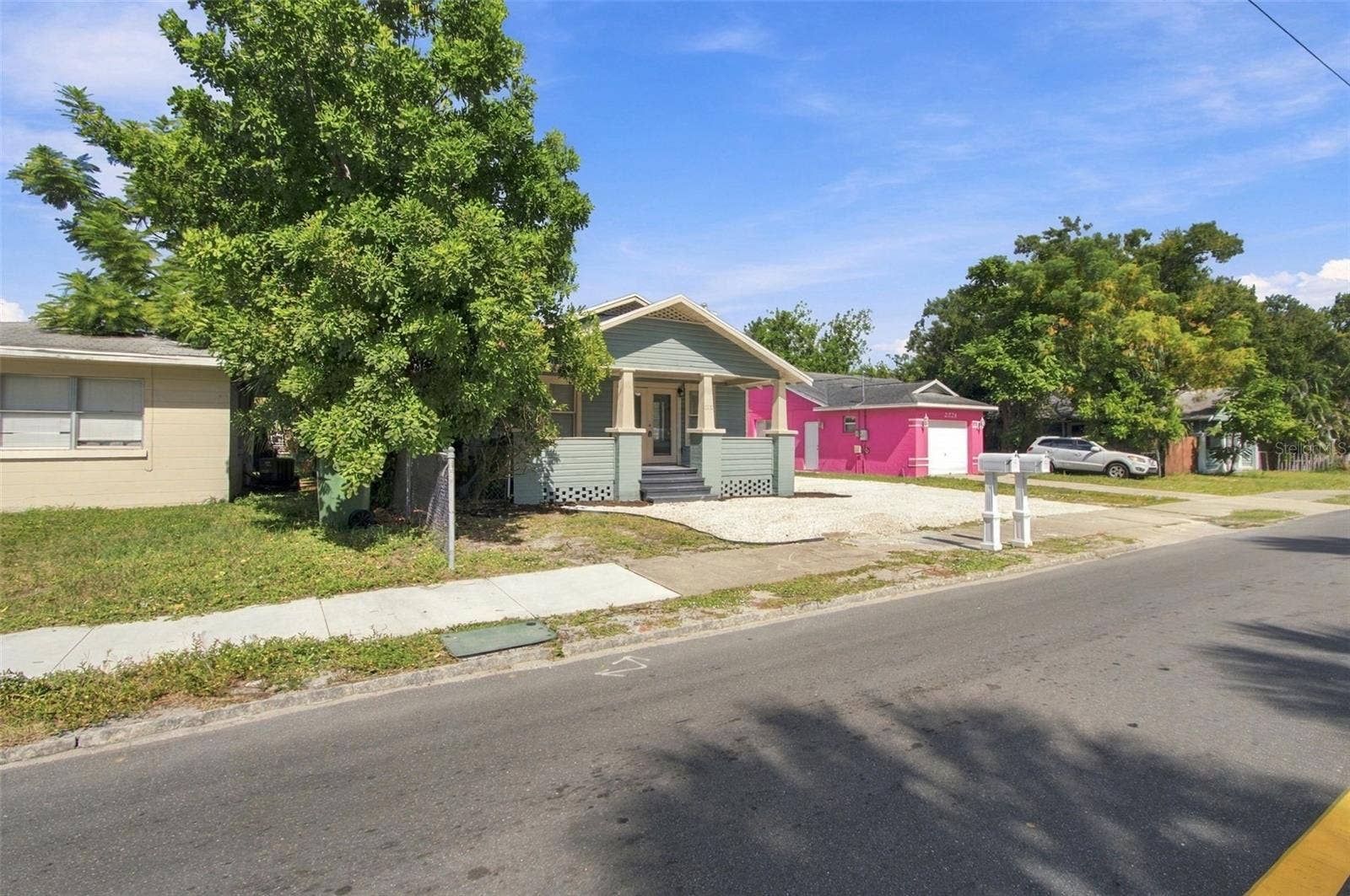 2230 9TH AVENUE W, Bradenton, FL 34205 2230 9TH AVENUE W, Bradenton, FL 34205