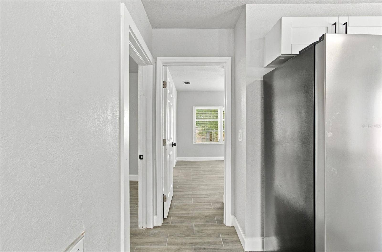 2230 9TH AVENUE W, Bradenton, FL 34205 2230 9TH AVENUE W, Bradenton, FL 34205