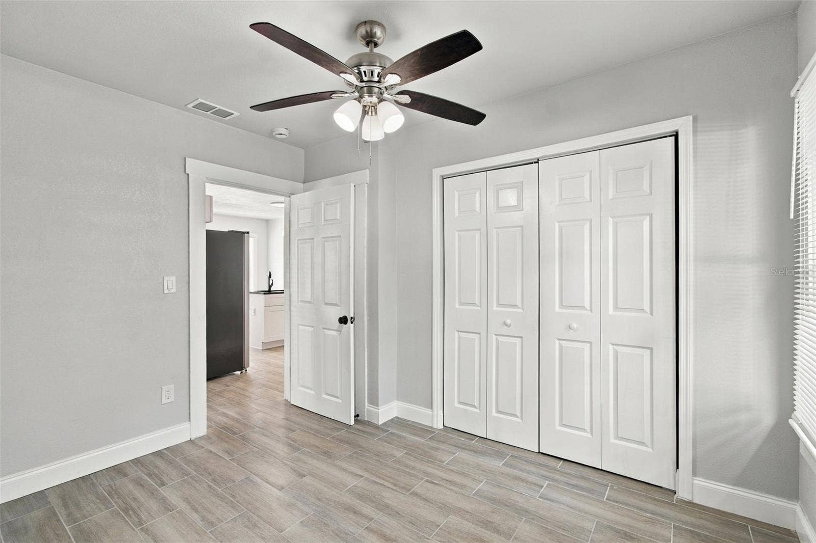 2230 9TH AVENUE W, Bradenton, FL 34205 2230 9TH AVENUE W, Bradenton, FL 34205