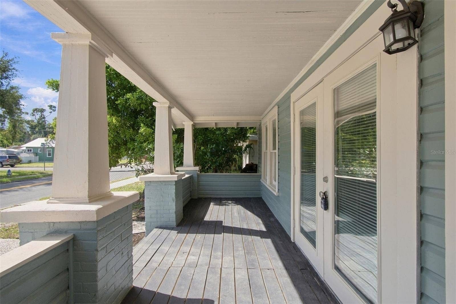 2230 9TH AVENUE W, Bradenton, FL 34205 2230 9TH AVENUE W, Bradenton, FL 34205