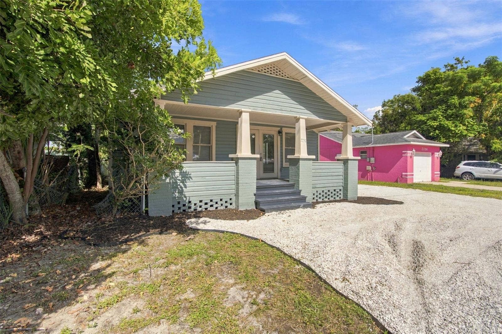 2230 9TH AVENUE W, Bradenton, FL 34205 2230 9TH AVENUE W, Bradenton, FL 34205
