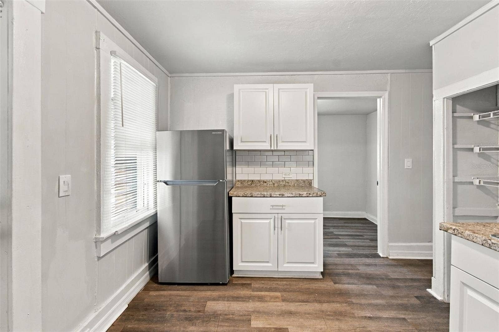 2230 9TH AVENUE W, Bradenton, FL 34205 2230 9TH AVENUE W, Bradenton, FL 34205