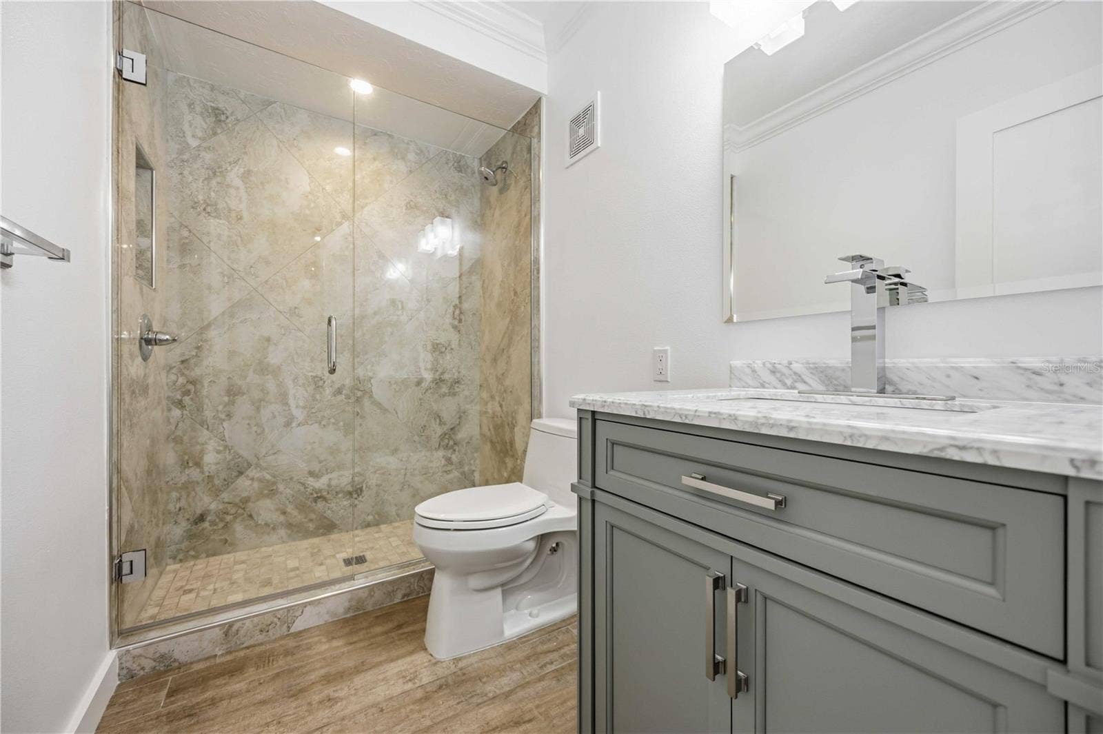 769 JOHN RINGLING BOULEVARD, #2, Sarasota, FL 34236 769 JOHN RINGLING BOULEVARD, #2, Sarasota, FL 34236