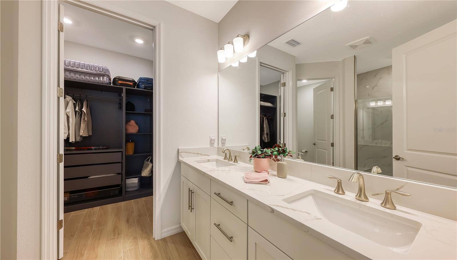 18102 CHERISHED LOOP, Bradenton, FL 34211