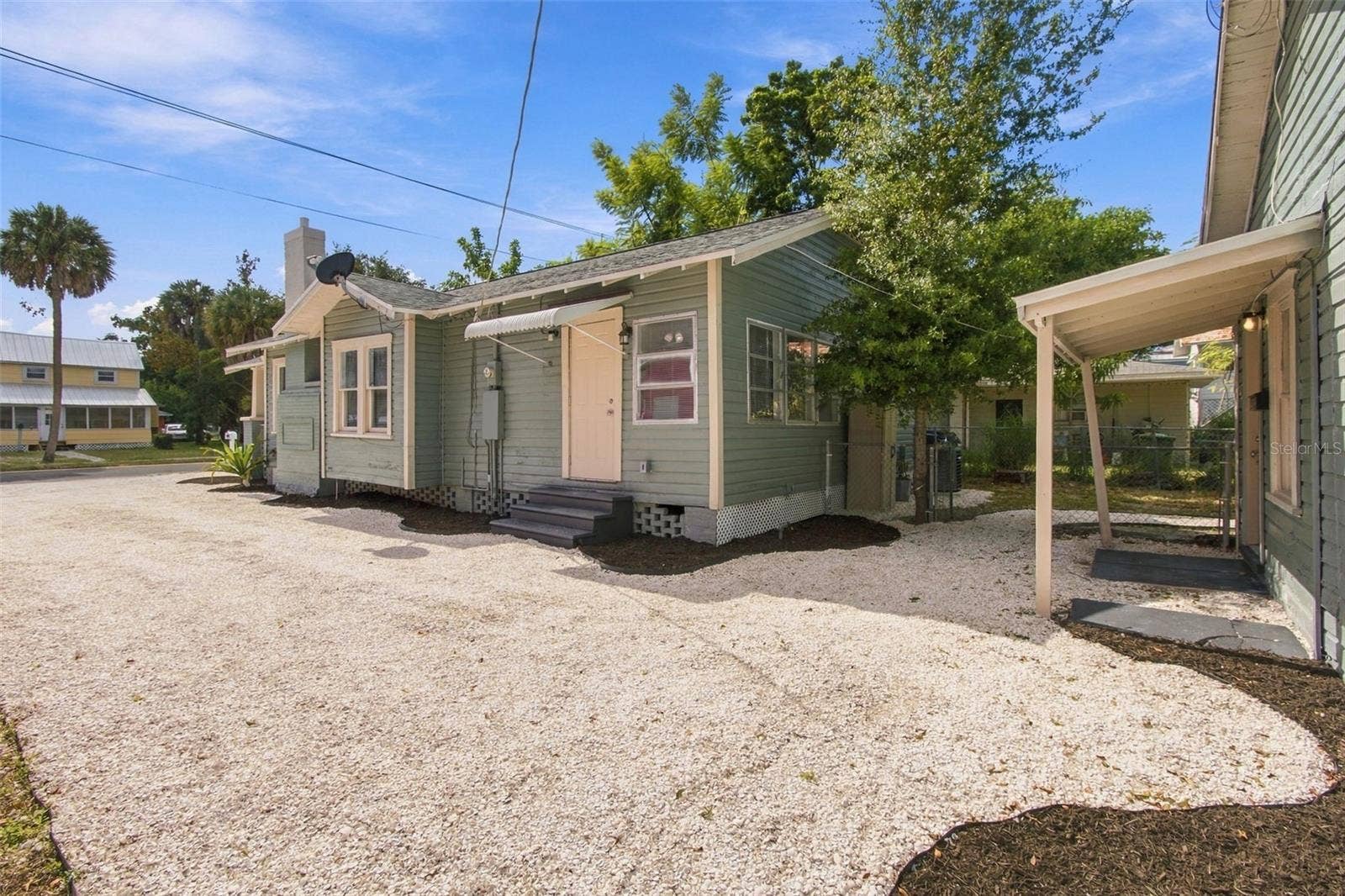 2230 9TH AVENUE W, Bradenton, FL 34205 2230 9TH AVENUE W, Bradenton, FL 34205