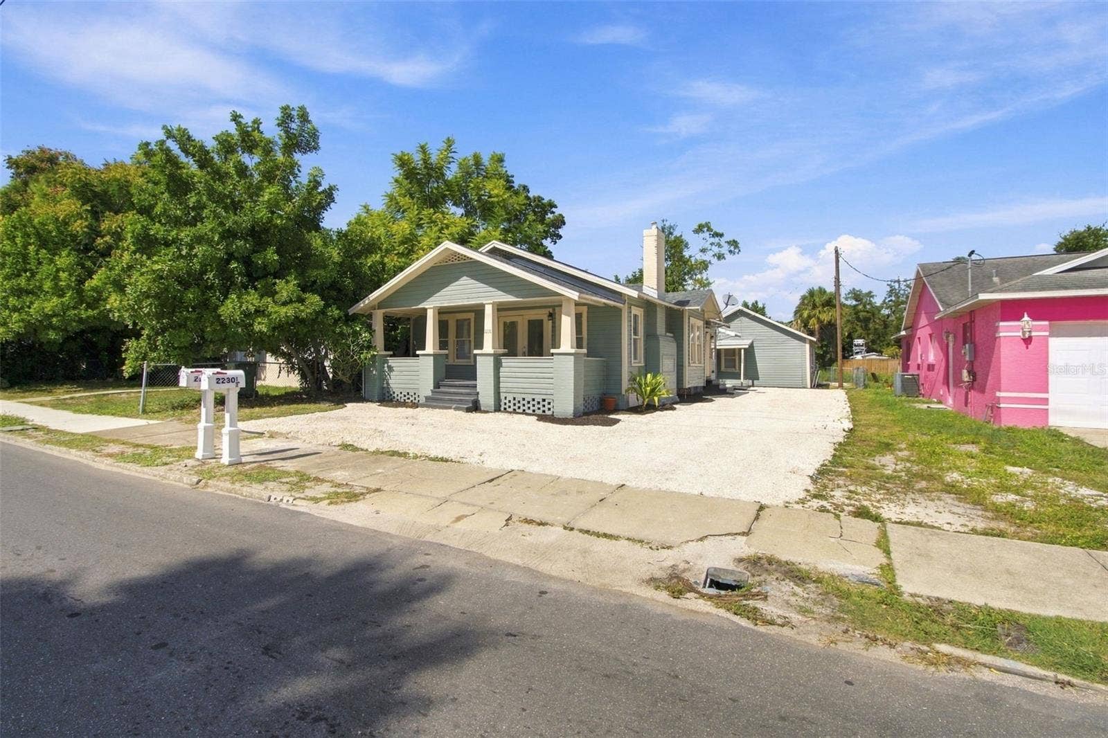 2230 9TH AVENUE W, Bradenton, FL 34205 2230 9TH AVENUE W, Bradenton, FL 34205
