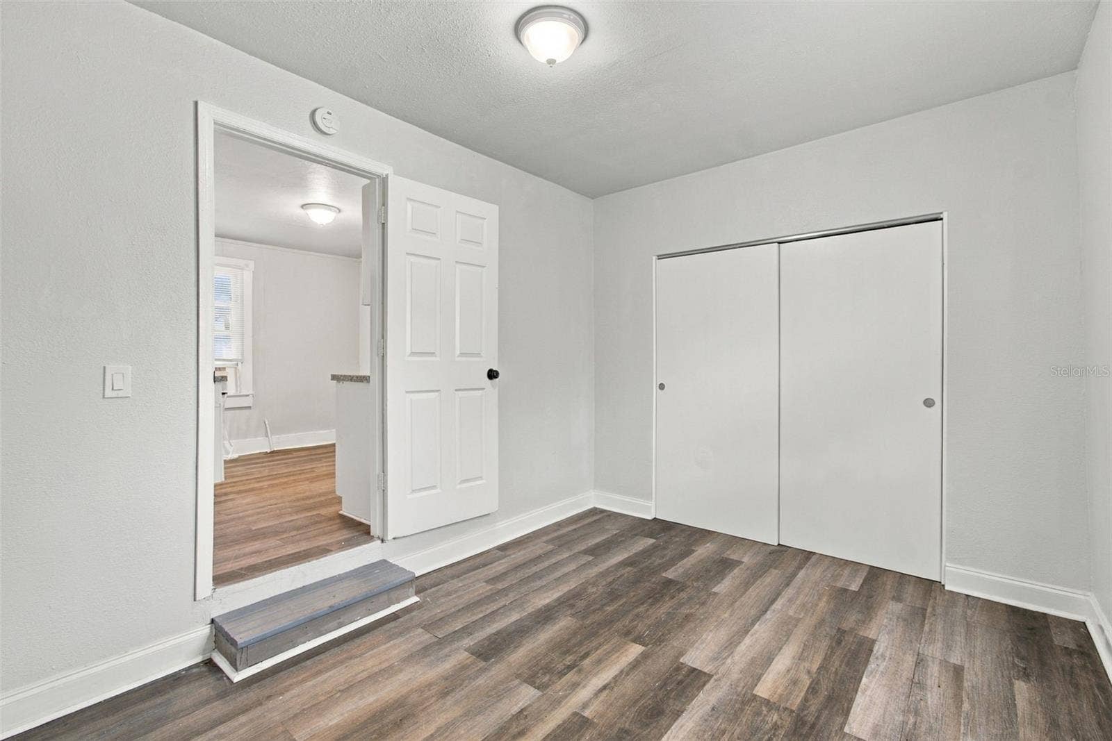 2230 9TH AVENUE W, Bradenton, FL 34205 2230 9TH AVENUE W, Bradenton, FL 34205
