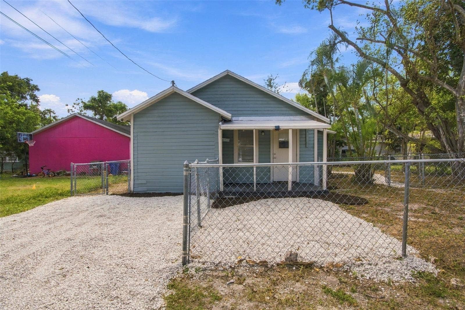 2230 9TH AVENUE W, Bradenton, FL 34205 2230 9TH AVENUE W, Bradenton, FL 34205