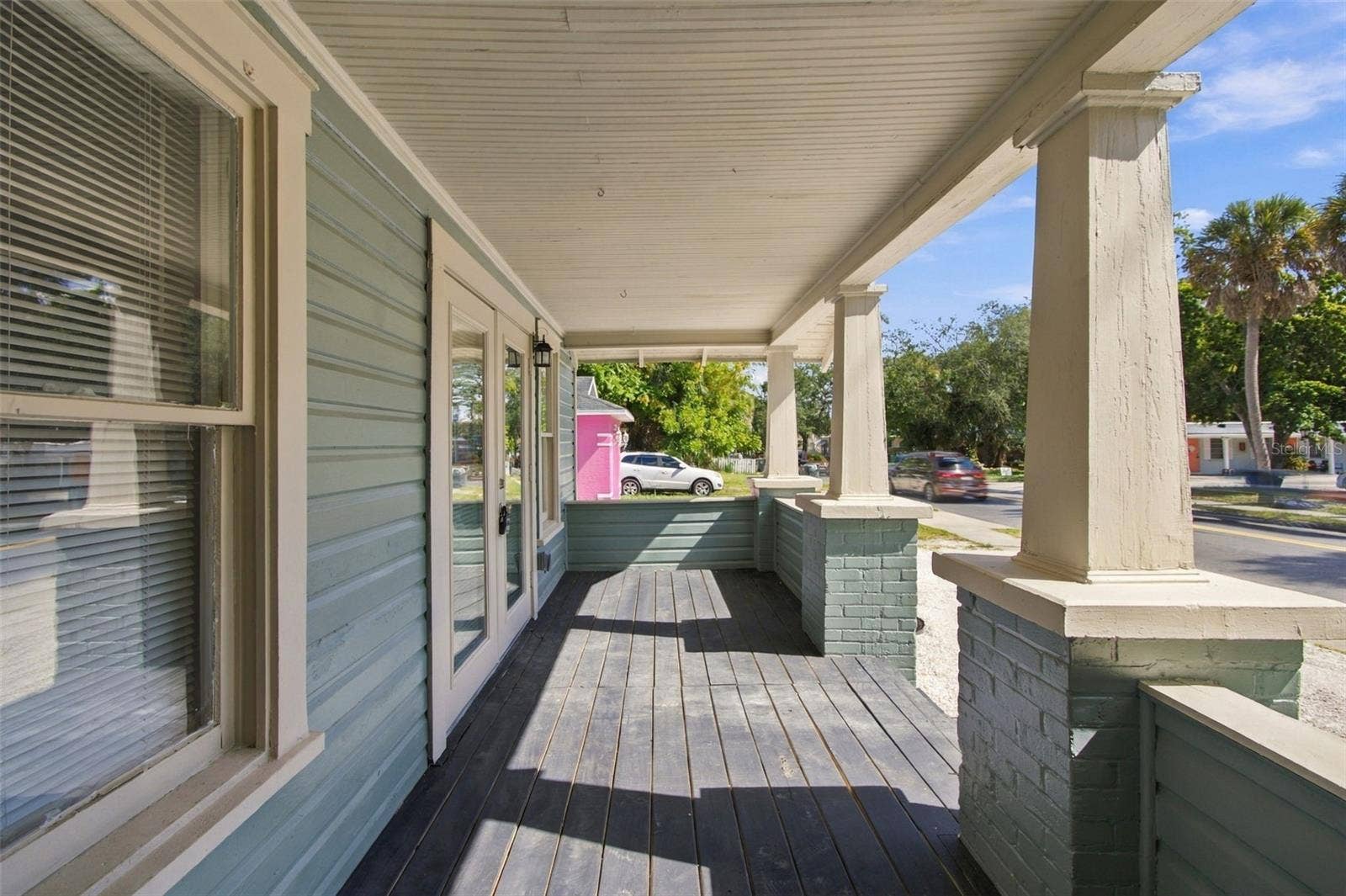 2230 9TH AVENUE W, Bradenton, FL 34205 2230 9TH AVENUE W, Bradenton, FL 34205