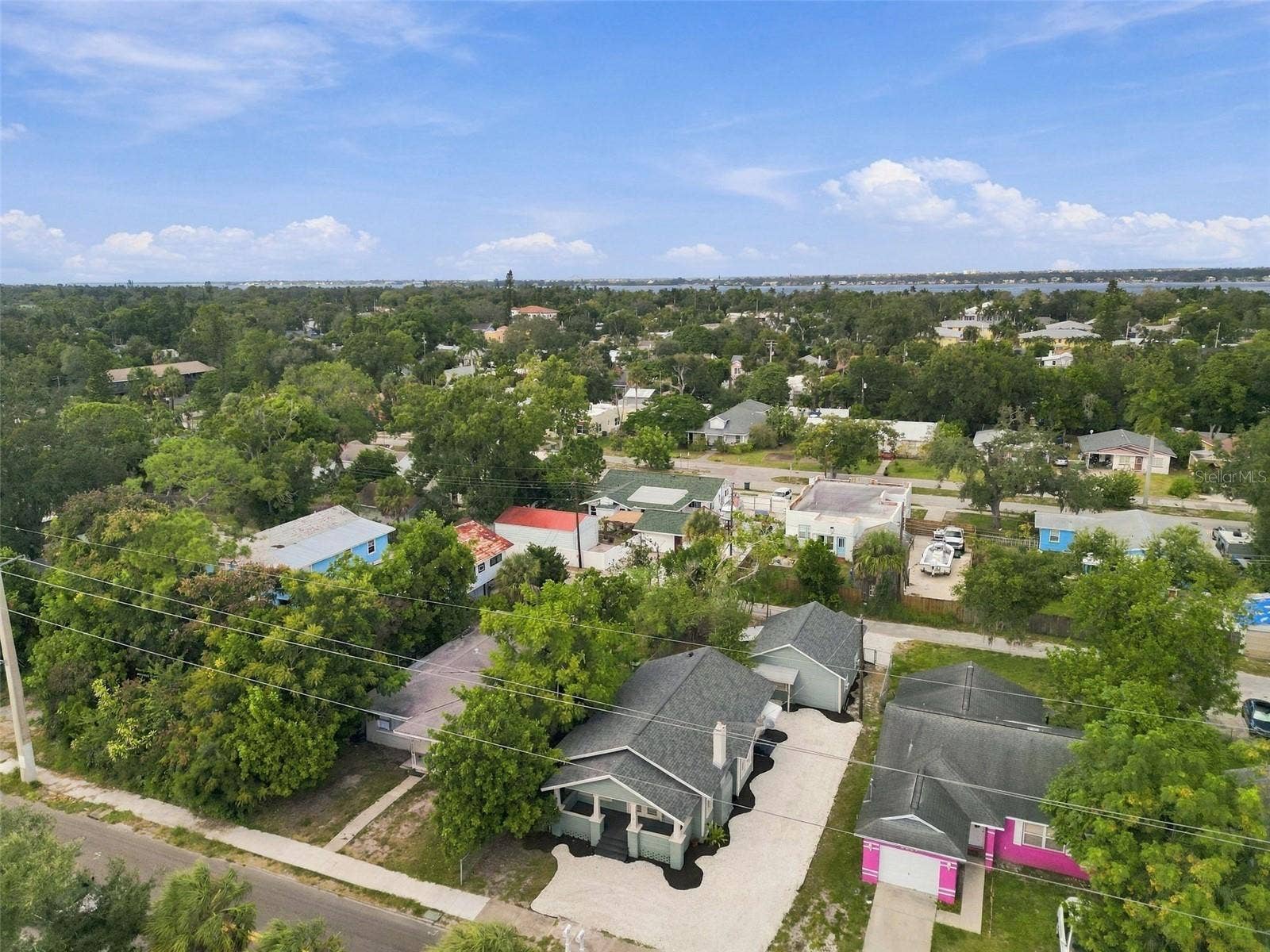 2230 9TH AVENUE W, Bradenton, FL 34205 2230 9TH AVENUE W, Bradenton, FL 34205
