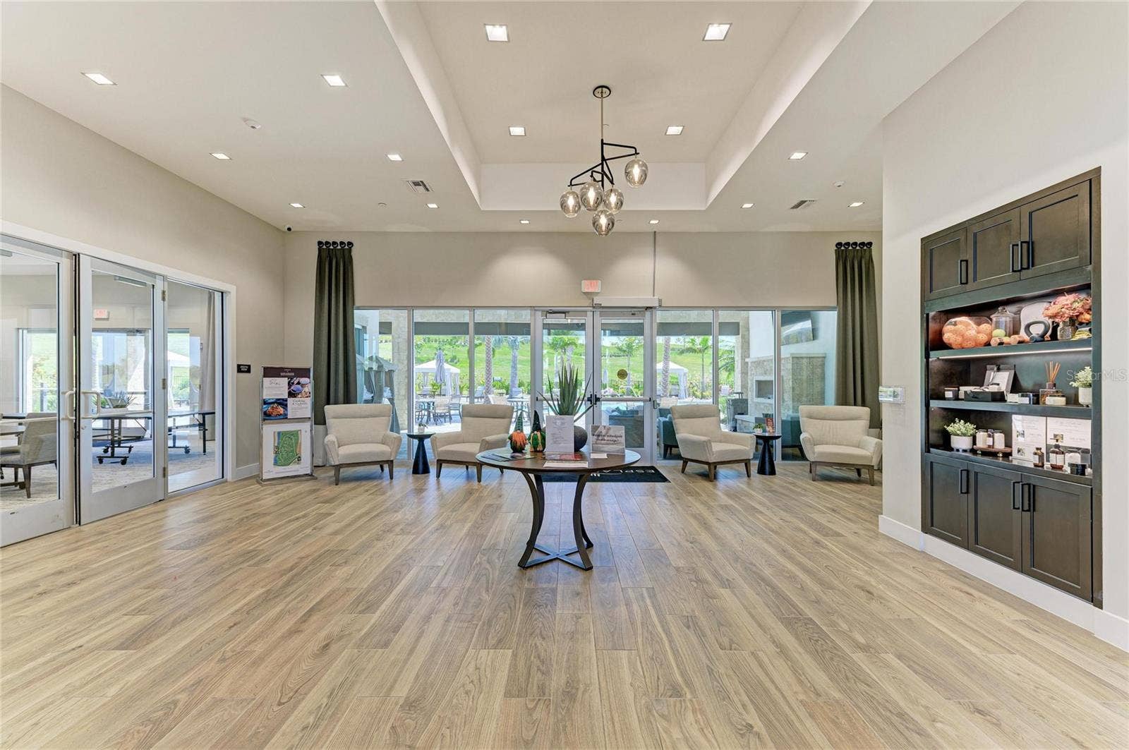 6261 MESA GLEN, Bradenton, FL 34203