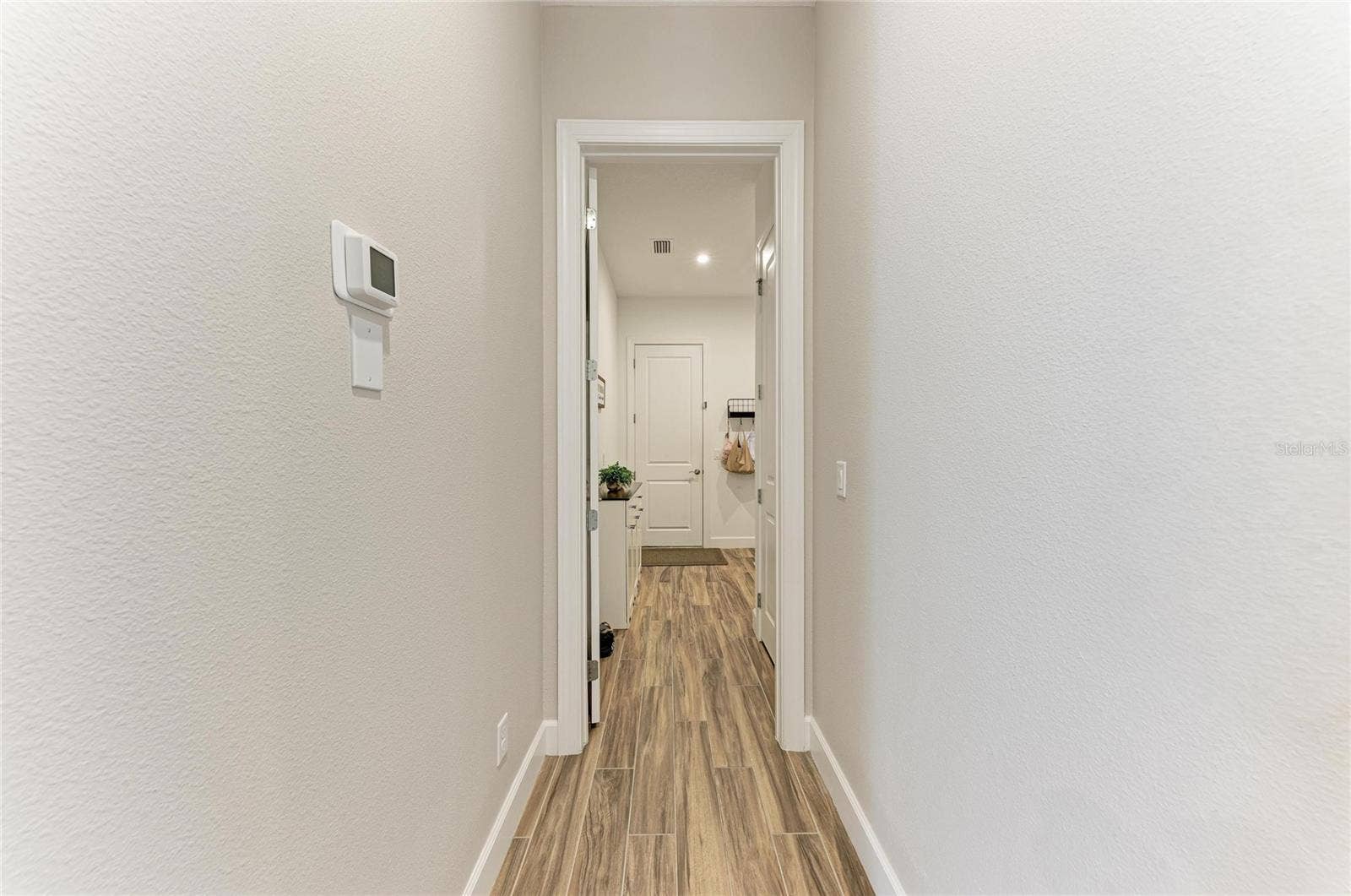 6261 MESA GLEN, Bradenton, FL 34203