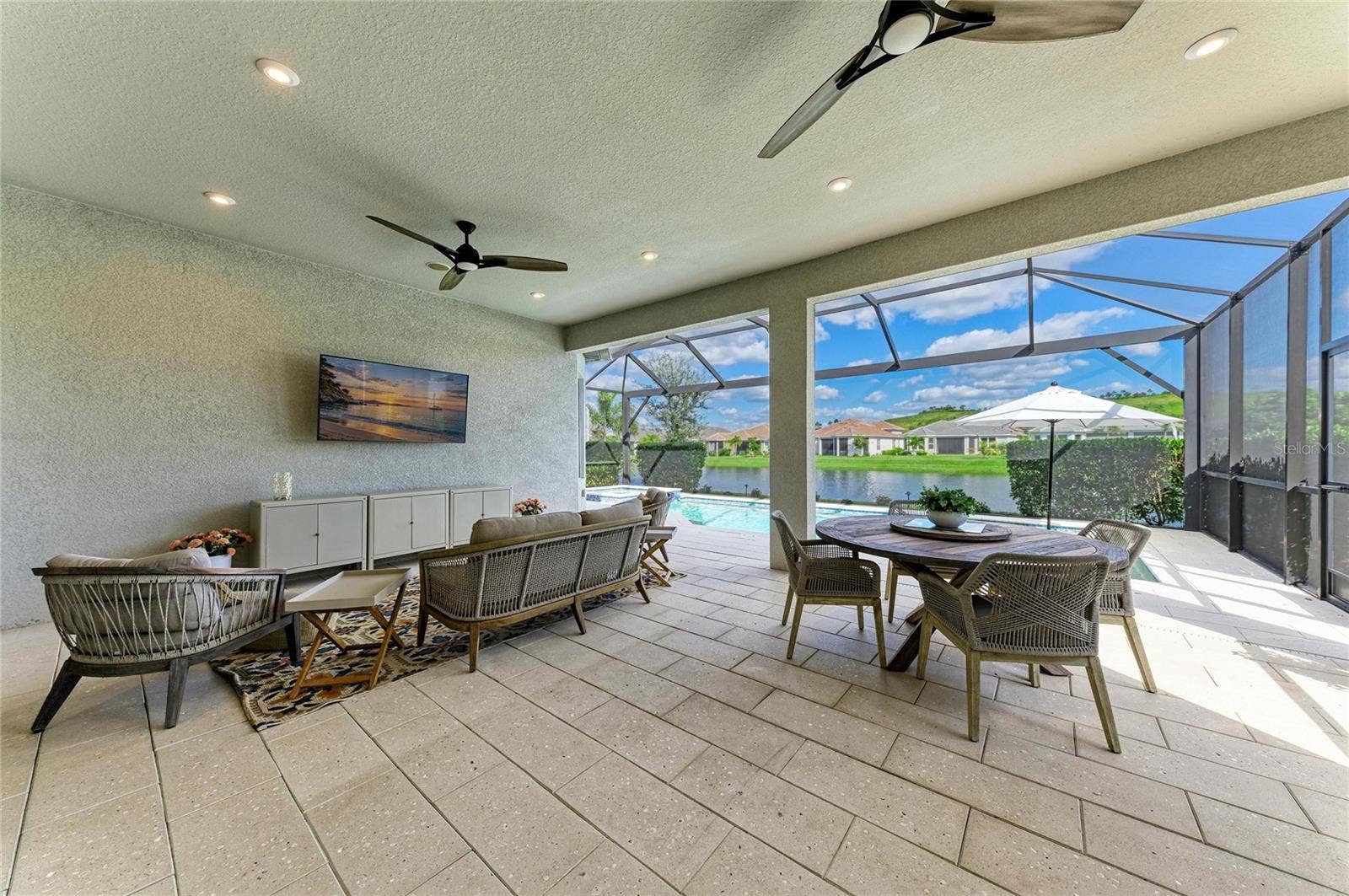 6261 MESA GLEN, Bradenton, FL 34203