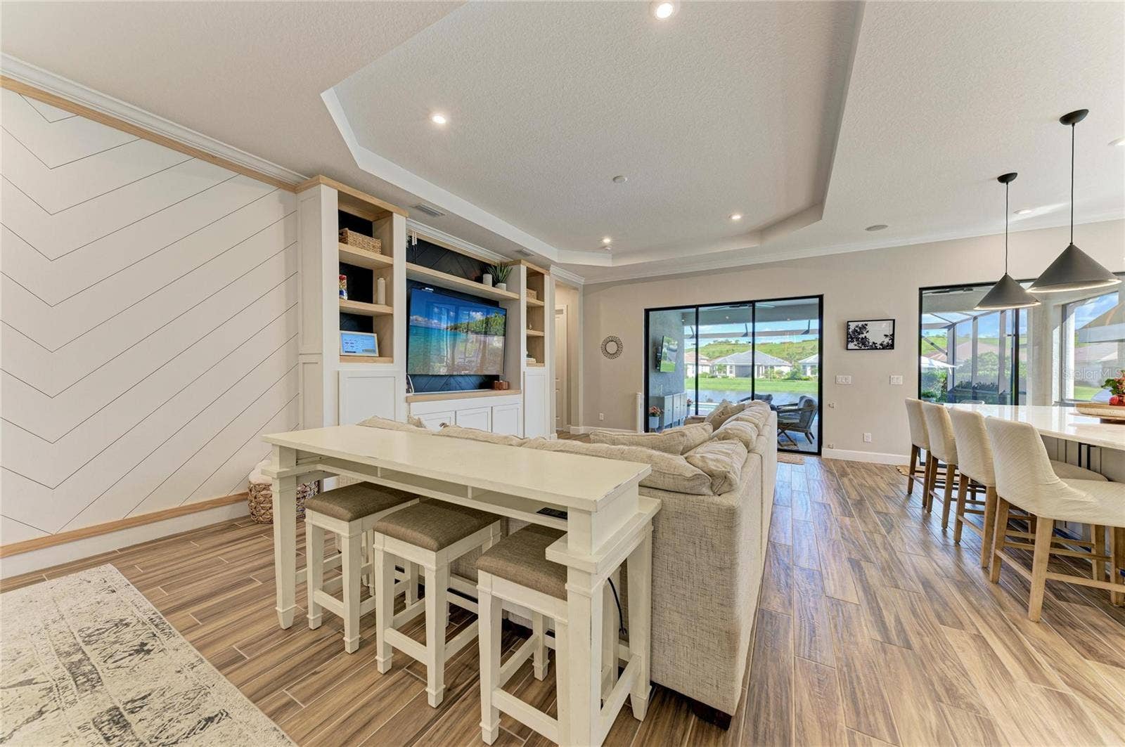 6261 MESA GLEN, Bradenton, FL 34203