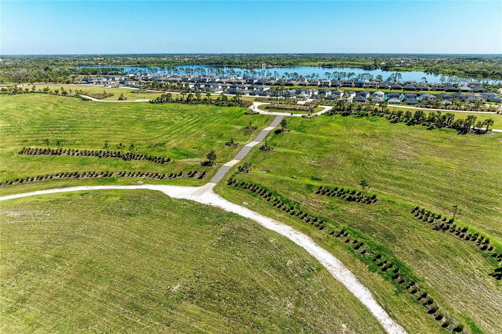 6261 MESA GLEN, Bradenton, FL 34203
