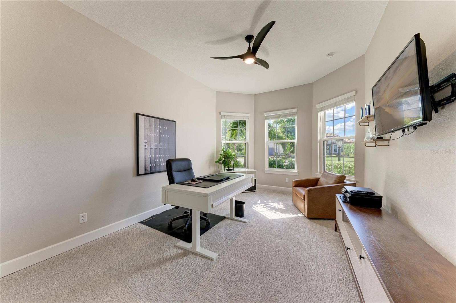 6261 MESA GLEN, Bradenton, FL 34203