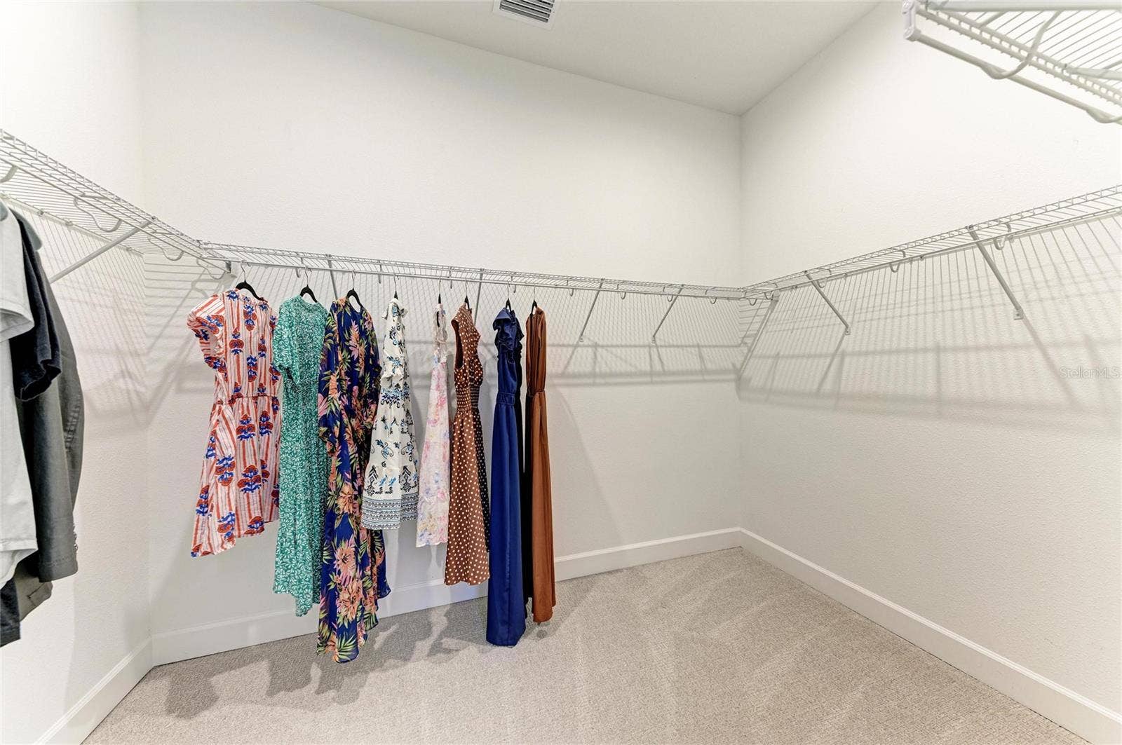 6261 MESA GLEN, Bradenton, FL 34203