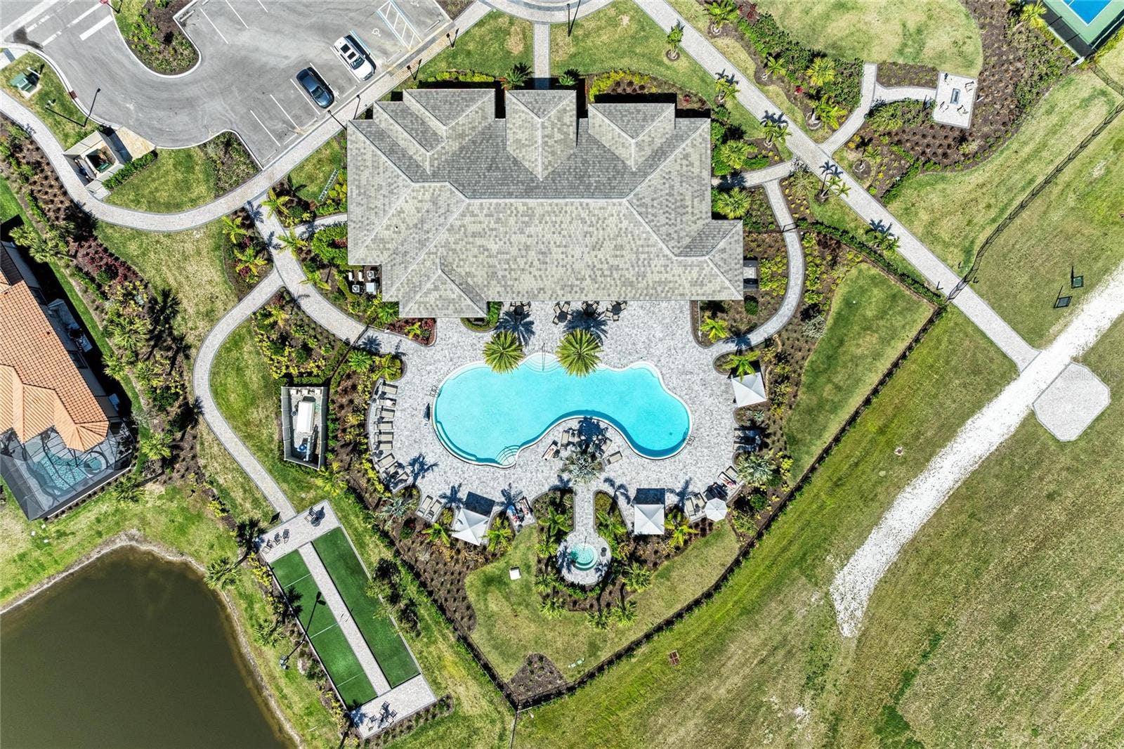 6261 MESA GLEN, Bradenton, FL 34203