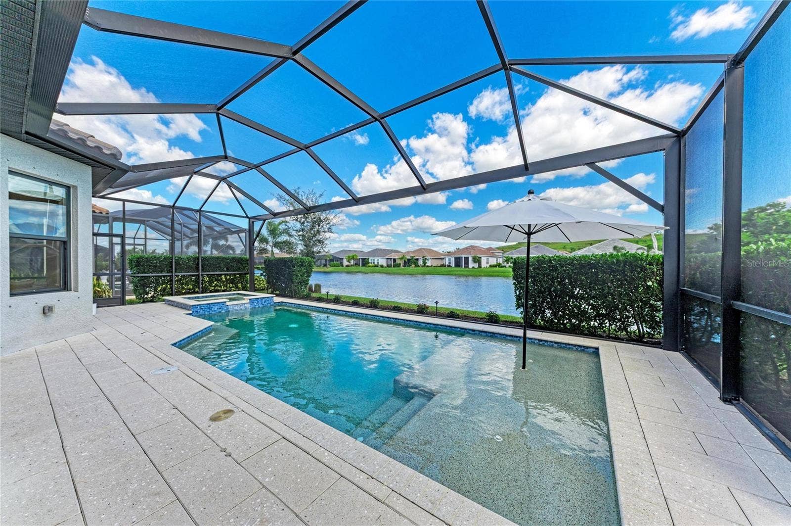 6261 MESA GLEN, Bradenton, FL 34203