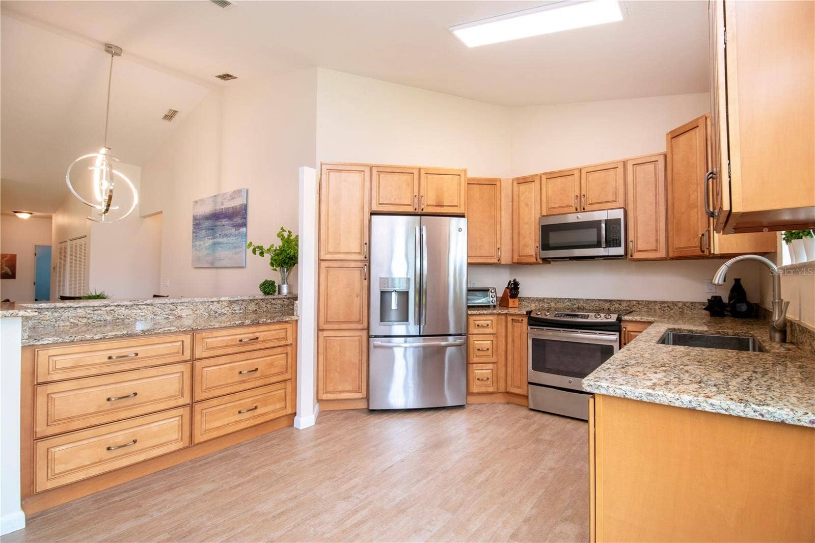 5273 HERON WAY, #202, Sarasota, FL 34231 5273 HERON WAY, #202, Sarasota, FL 34231