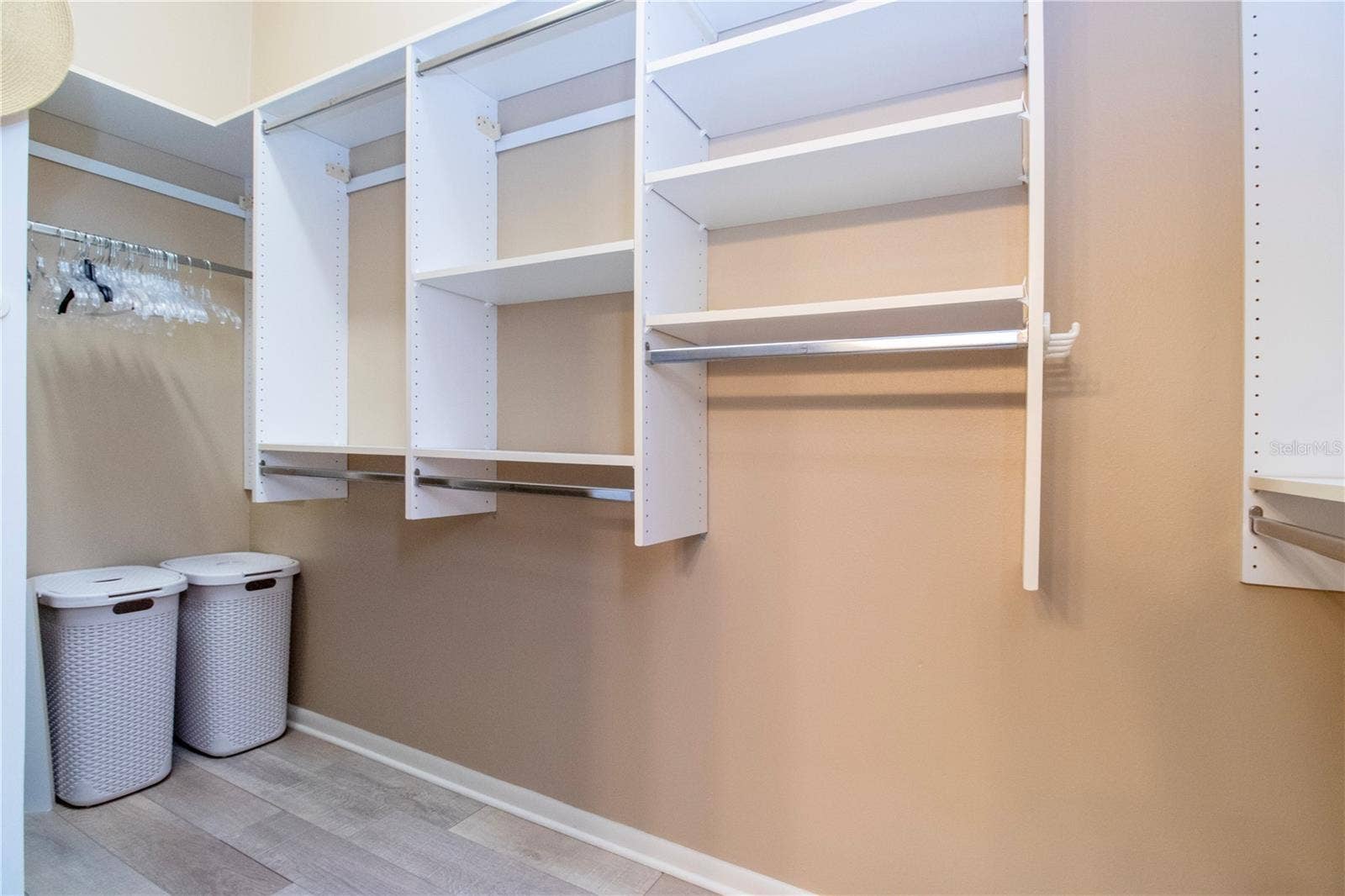 5273 HERON WAY, #202, Sarasota, FL 34231 5273 HERON WAY, #202, Sarasota, FL 34231