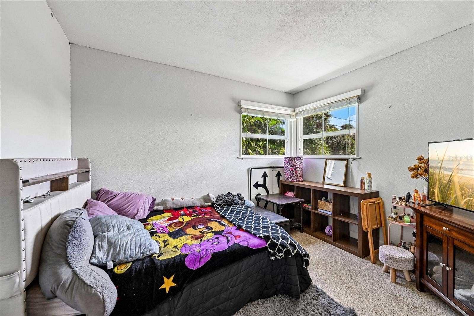 322 - second bedroom
