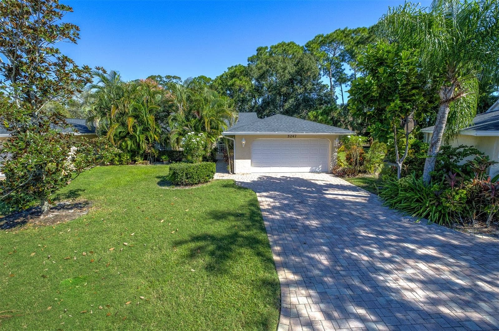 5247 VILLA MAJORCA COURT, #27, Sarasota, FL 34235