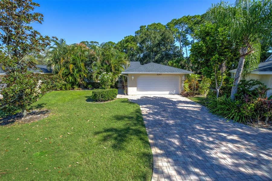 Property photo for 5247 VILLA MAJORCA COURT, #27, Sarasota, FL