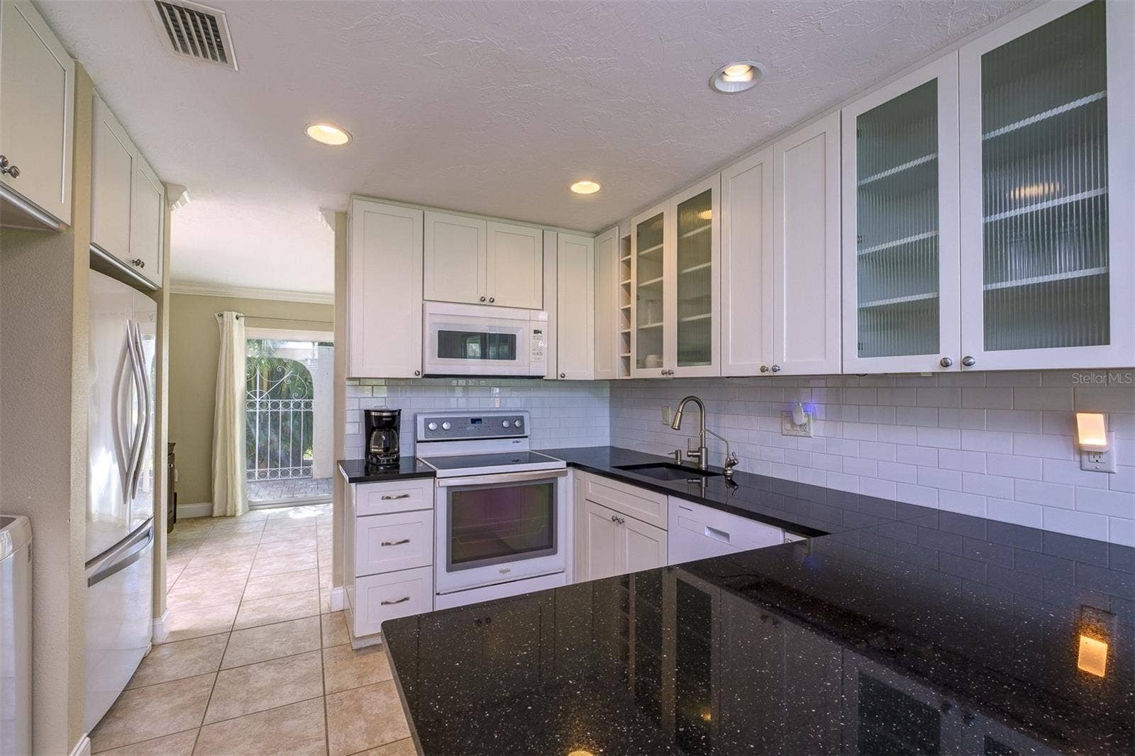 5247 VILLA MAJORCA COURT, #27, Sarasota, FL 34235