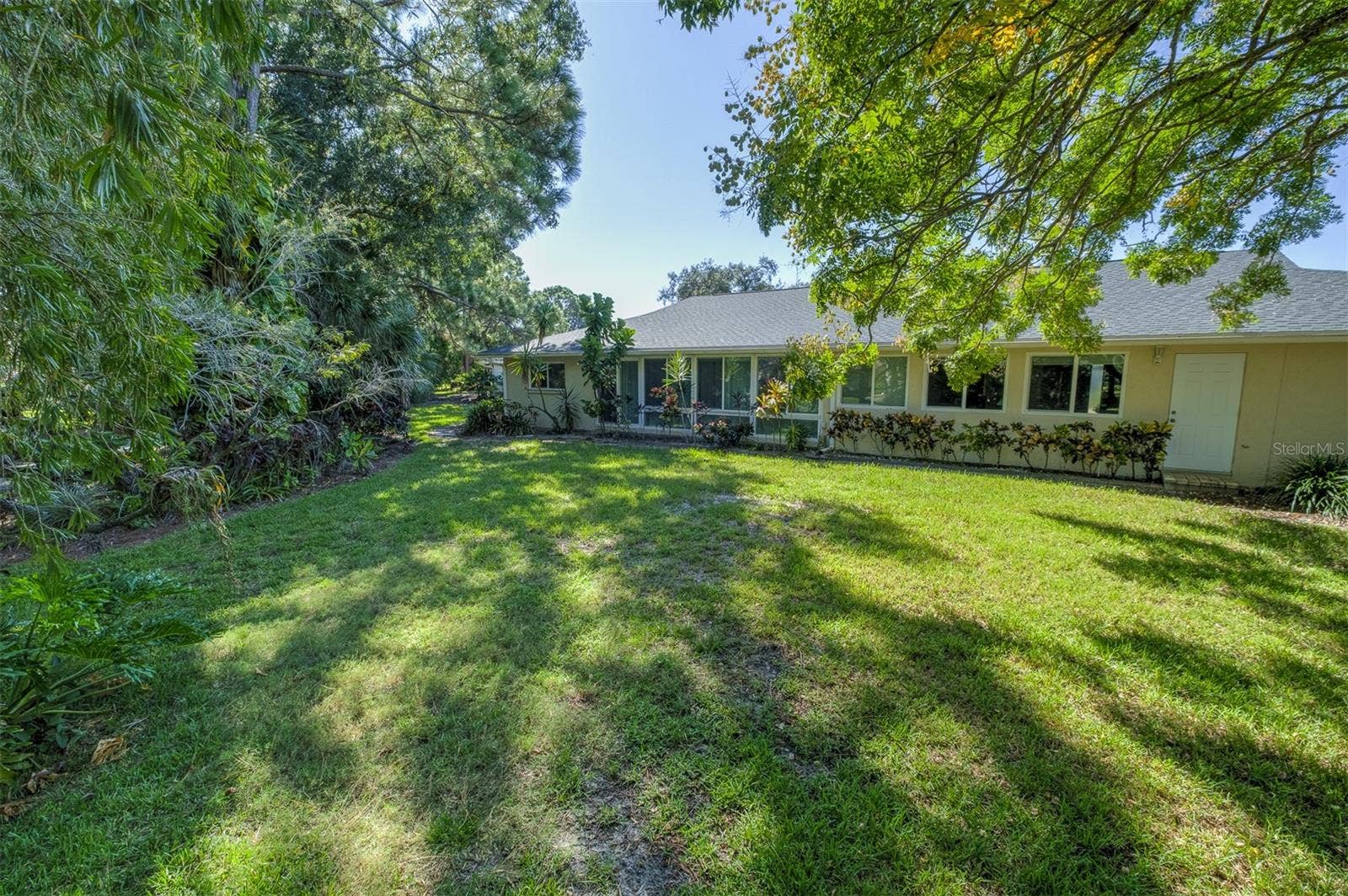 5247 VILLA MAJORCA COURT, #27, Sarasota, FL 34235