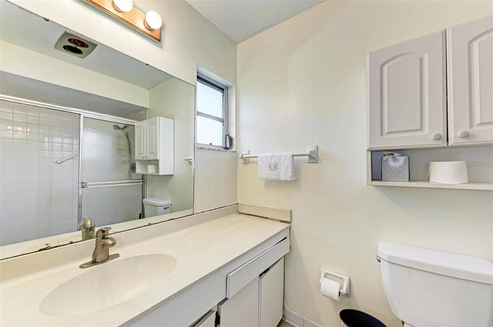 6954 W COUNTRY CLUB DRIVE N, Sarasota, FL 34243 6954 W COUNTRY CLUB DRIVE N, Sarasota, FL 34243