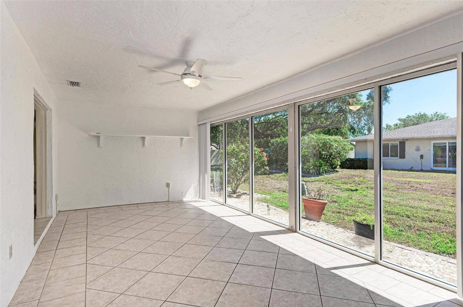 6954 W COUNTRY CLUB DRIVE N, Sarasota, FL 34243 6954 W COUNTRY CLUB DRIVE N, Sarasota, FL 34243