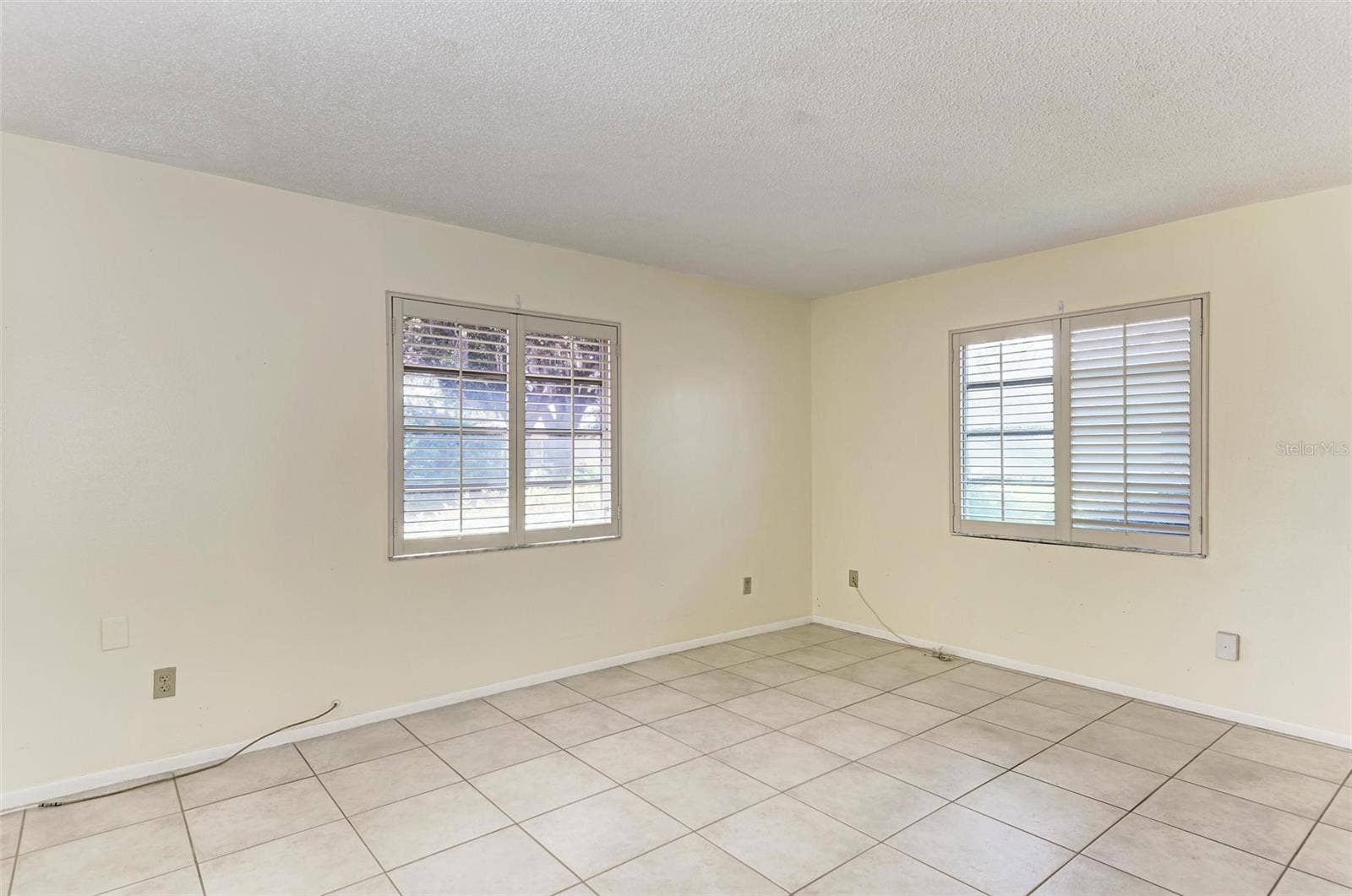 6954 W COUNTRY CLUB DRIVE N, Sarasota, FL 34243 6954 W COUNTRY CLUB DRIVE N, Sarasota, FL 34243