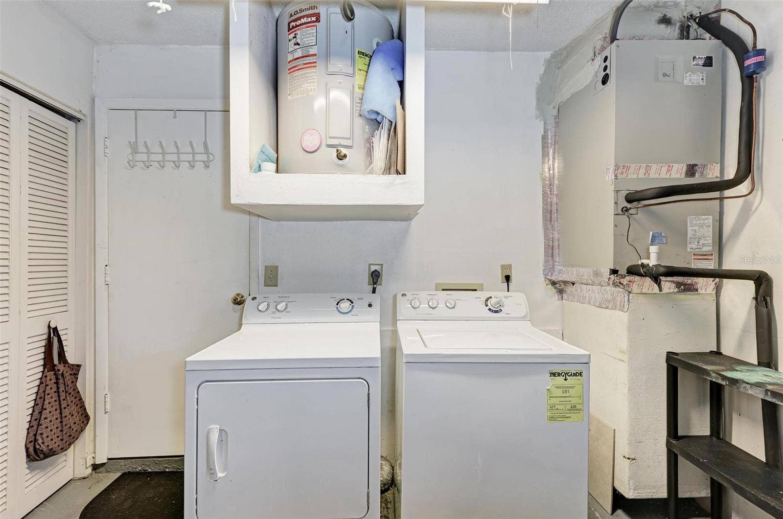 6954 W COUNTRY CLUB DRIVE N, Sarasota, FL 34243 6954 W COUNTRY CLUB DRIVE N, Sarasota, FL 34243