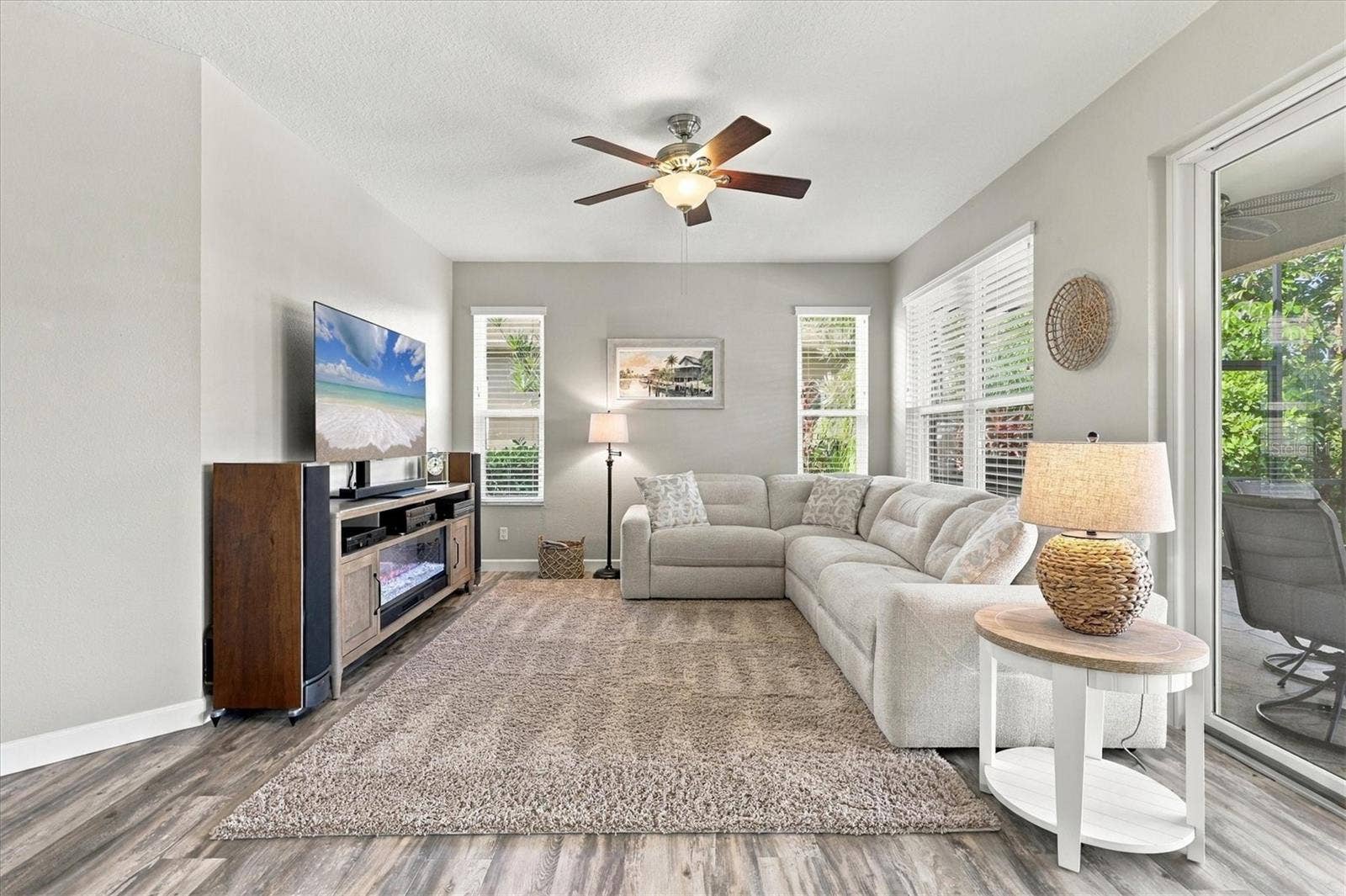 5509 52ND AVENUE W, Bradenton, FL 34210 5509 52ND AVENUE W, Bradenton, FL 34210