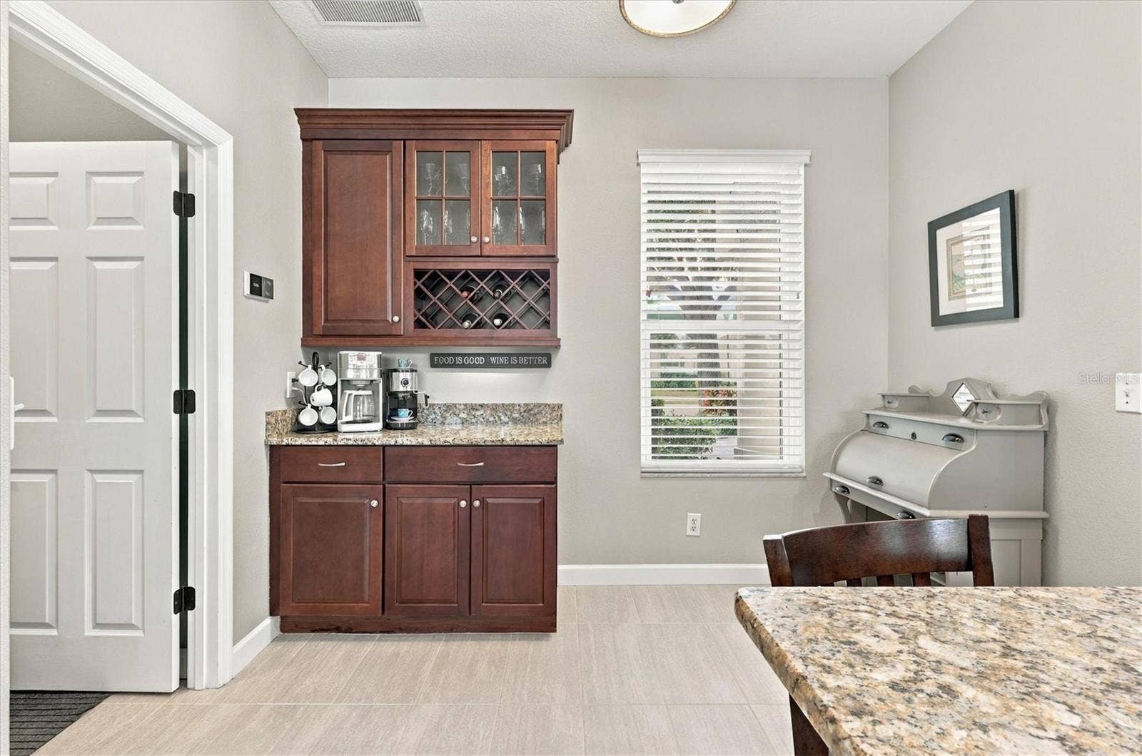 5509 52ND AVENUE W, Bradenton, FL 34210 5509 52ND AVENUE W, Bradenton, FL 34210