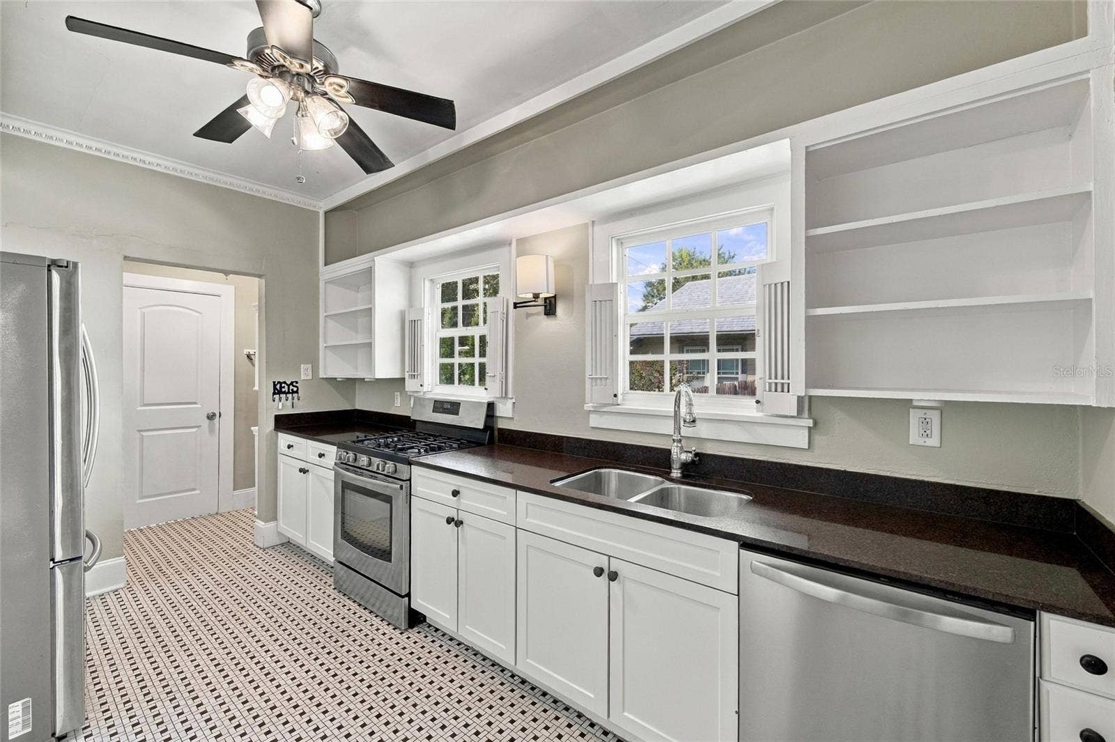 1013 SOUTH BOULEVARD, Lakeland, FL 33803 1013 SOUTH BOULEVARD, Lakeland, FL 33803