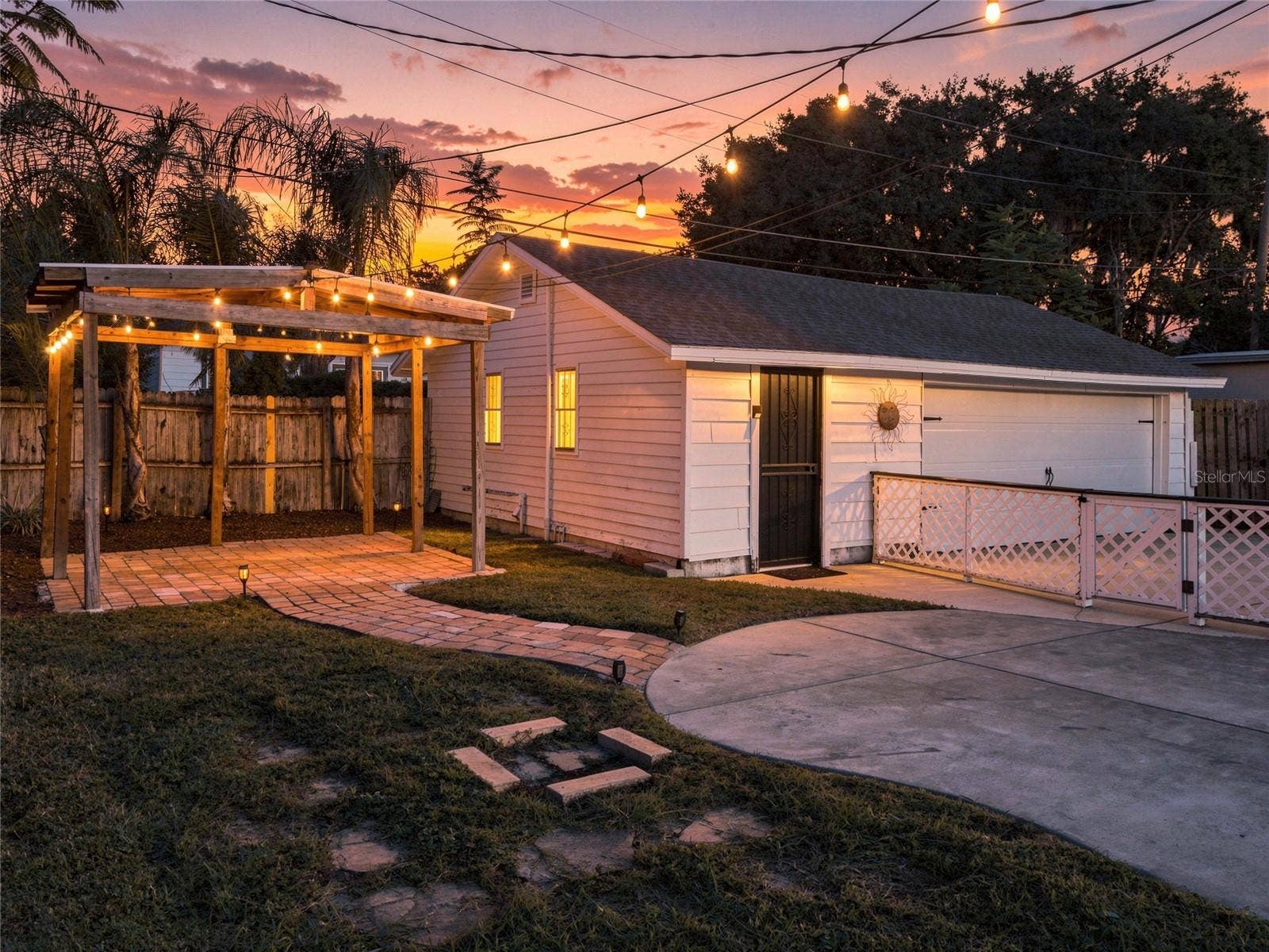 1013 SOUTH BOULEVARD, Lakeland, FL 33803 1013 SOUTH BOULEVARD, Lakeland, FL 33803