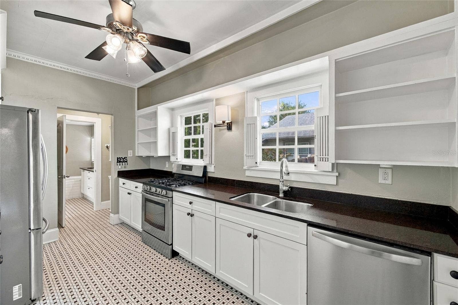1013 SOUTH BOULEVARD, Lakeland, FL 33803 1013 SOUTH BOULEVARD, Lakeland, FL 33803